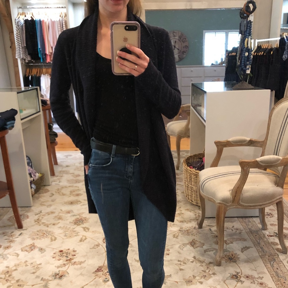 Barefoot dreams cardigan. Rosewood & black colored